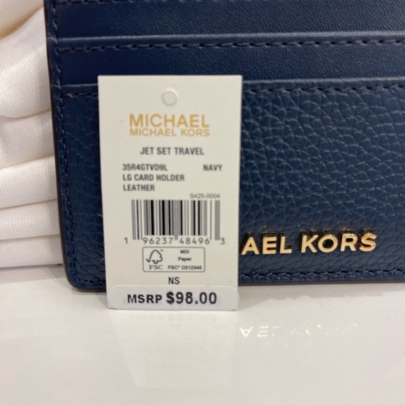 MICHAEL KORS
Large Pebbled Leather Card Holder Case
Navy 
NWT - Picture 13 of 16